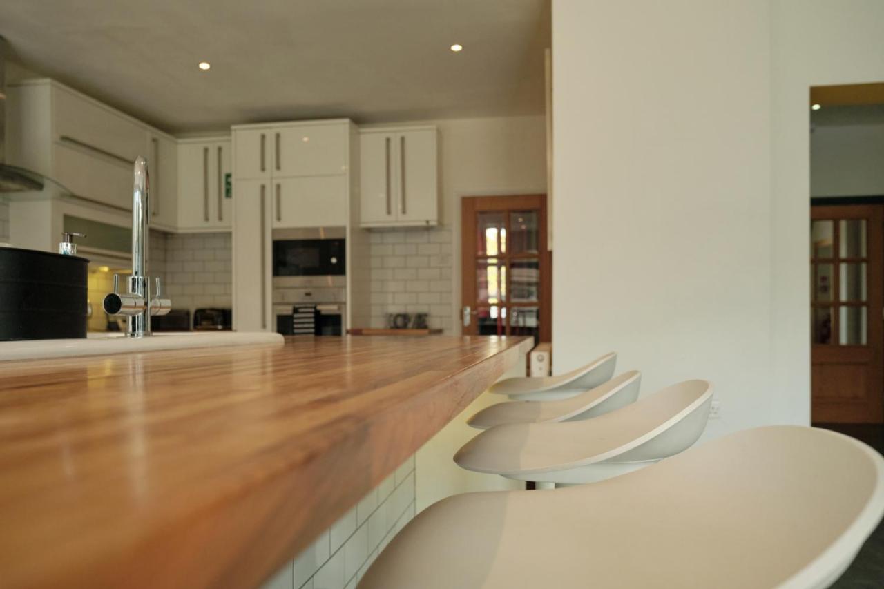 Modern Spacious House - Sleeps 16, Free Parking, Sun Terrace Nuneaton Exterior foto