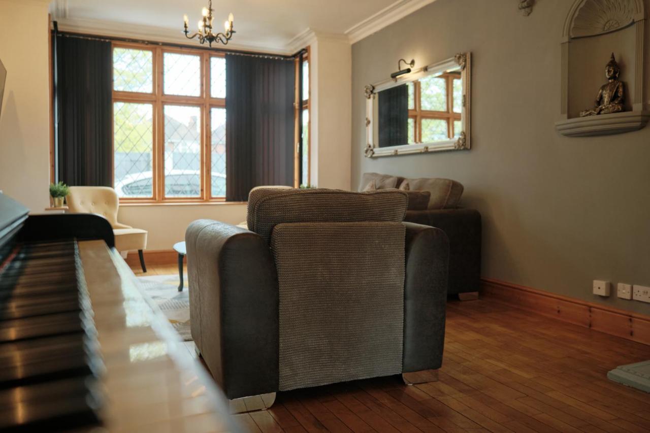 Modern Spacious House - Sleeps 16, Free Parking, Sun Terrace Nuneaton Exterior foto